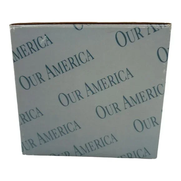 Yankee Candle Our America Large Jar Candle Topper Christmas Carol Singers Dog - Picture 13 of 16